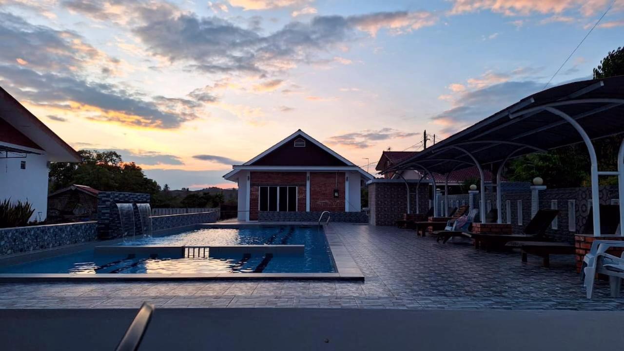 The Nutshell Chalet Langkawi Pantai Cenang  Dış mekan fotoğraf